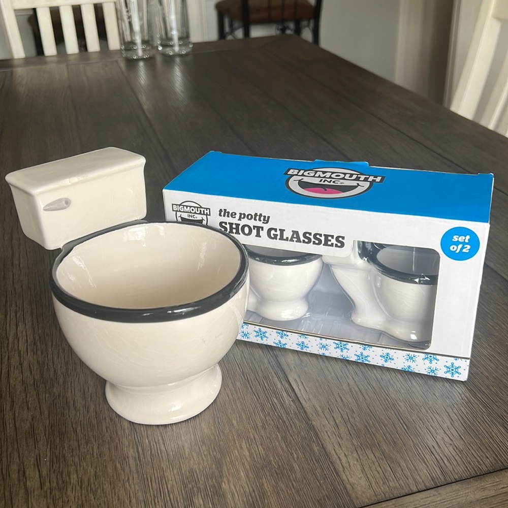 Potty Shot Glasses & ☕️ Mug
